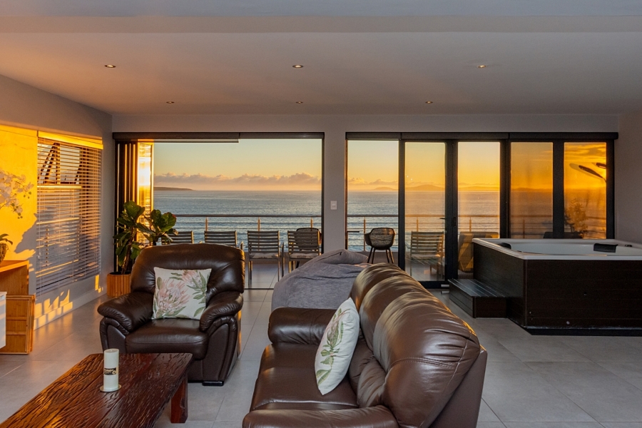 7 Bedroom Property for Sale in Calypso Beach Western Cape